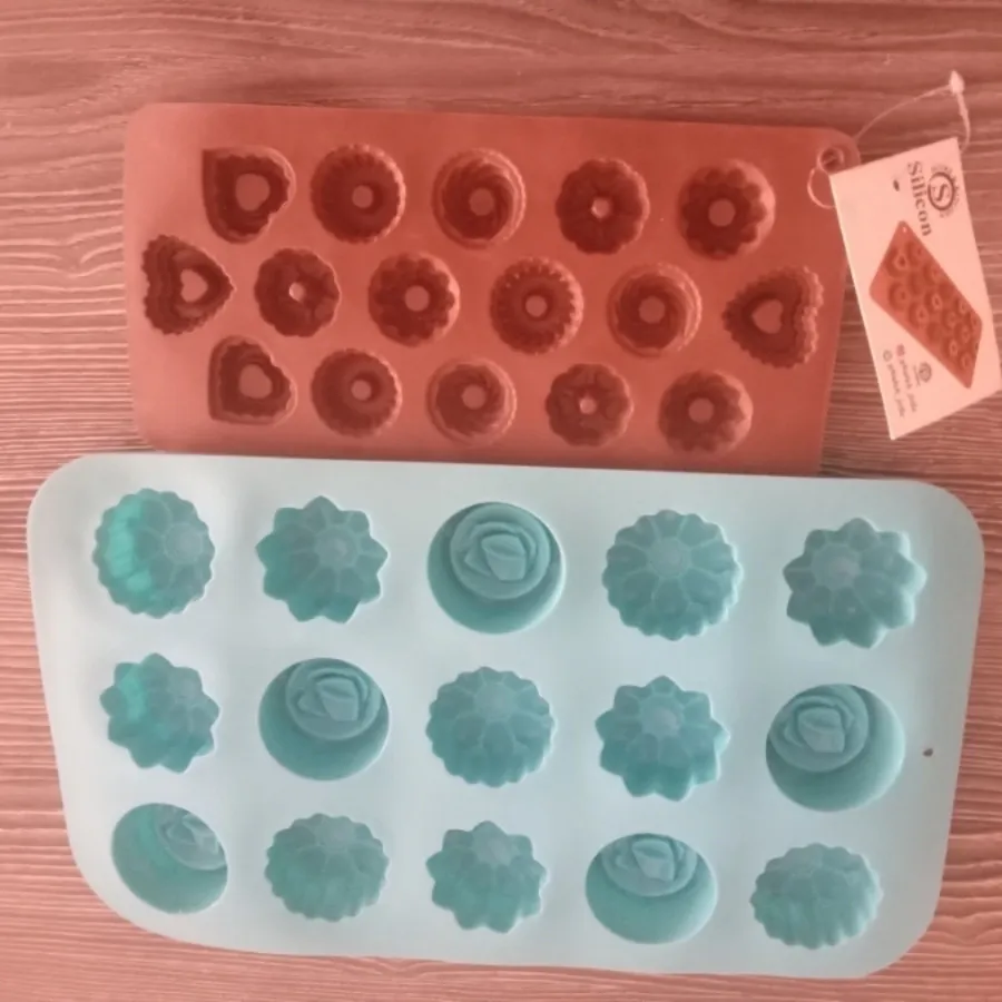 قالب سیلیکونی شیرنی پزی