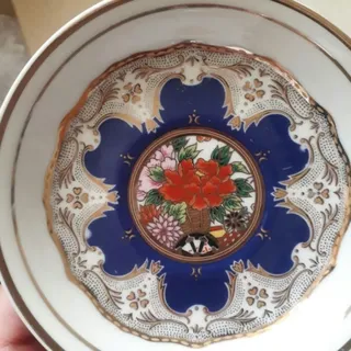 نعلبکی قدیمی