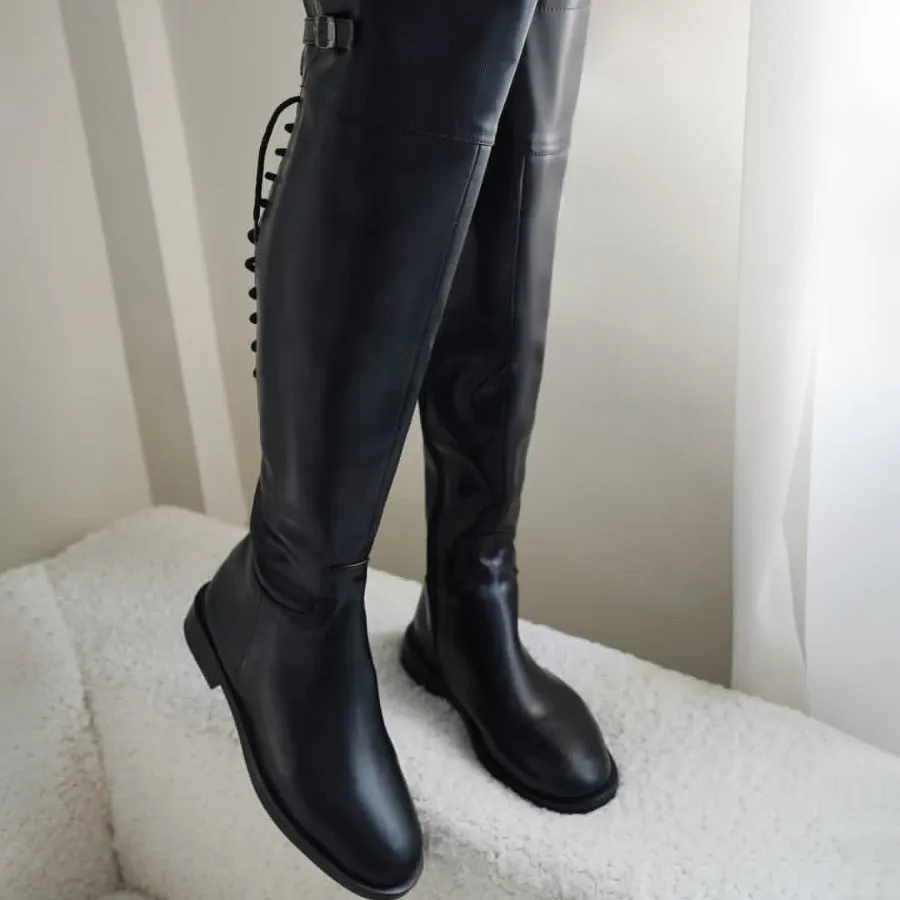 چکمه تا بالای زانو