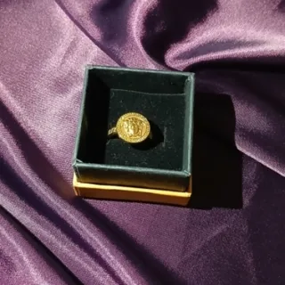 انگشتر طرح ورساچ