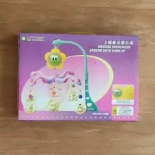 آویز موزیکال تخت نوزاد