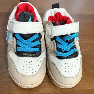 کتونی بچگانه