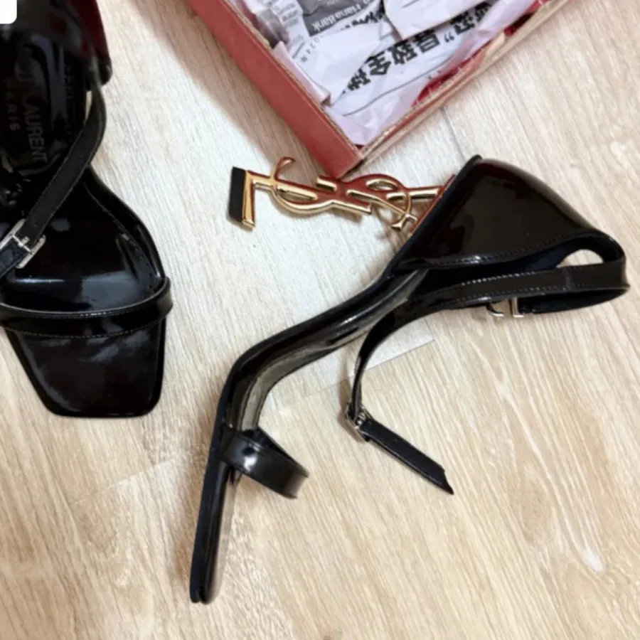 کفش صندل مجلسی ysl