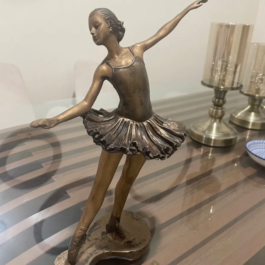 مجسمه بالرین