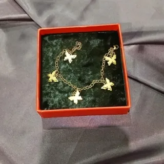 دستبندپروانه