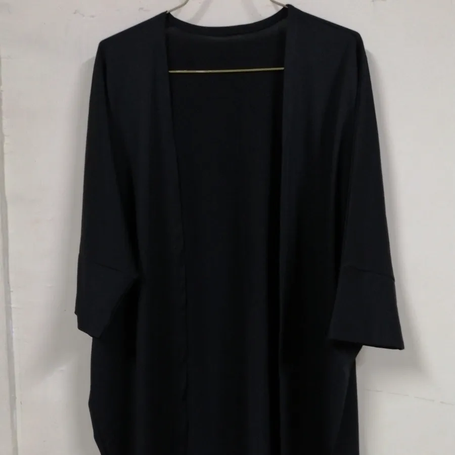 مانتو پانچو مشکی کرپ