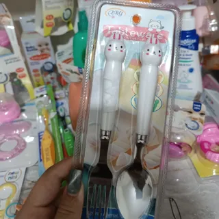 قاشق چنگال کودک