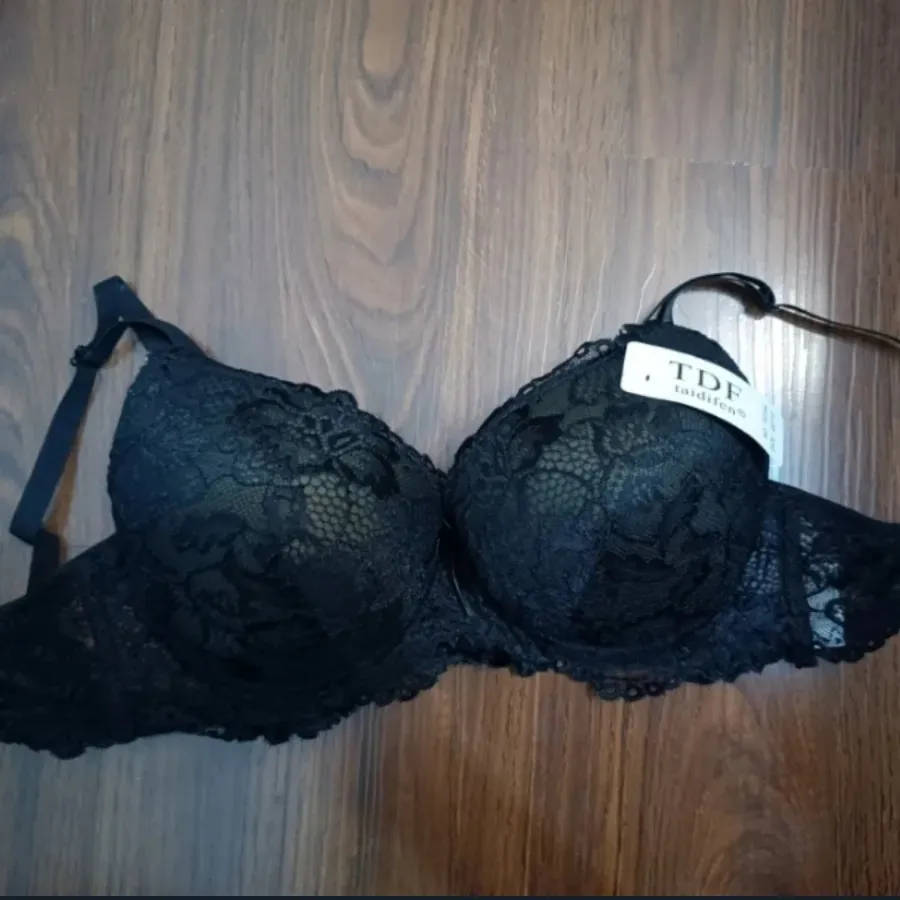 لباس زیر سوتین