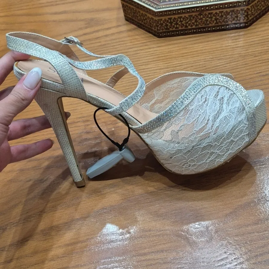 کفش پاشنه بلند مجلسی