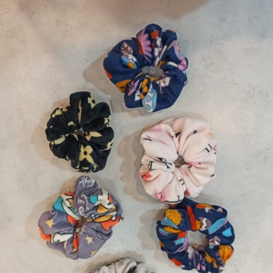 کش موی مخمل طرحدار