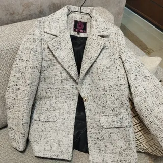 کت زیبای آستردار