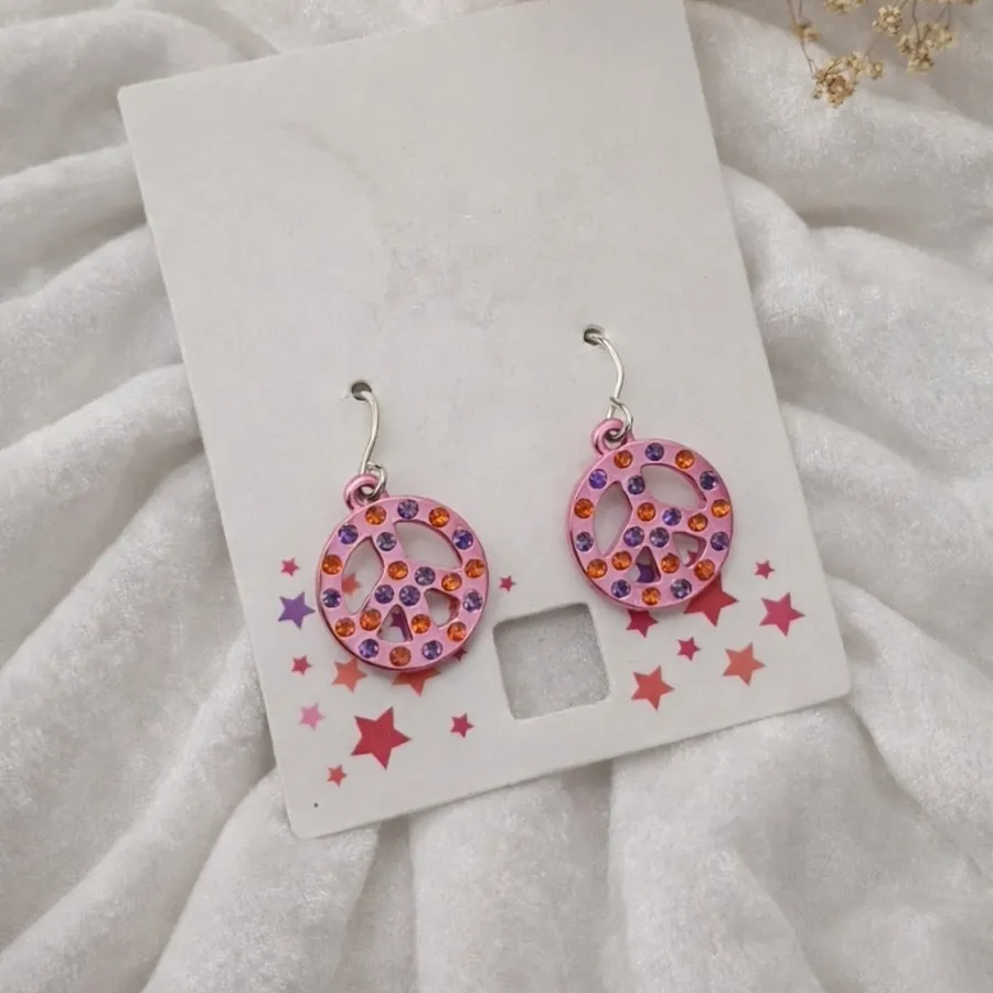 گوشواره فانتزی صورتی