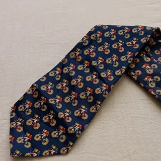 کروات سرمه ای