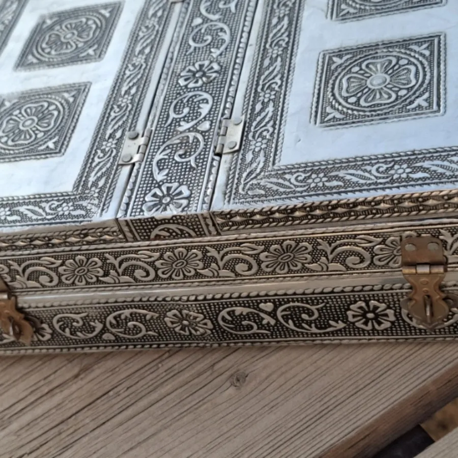 صندقچه  چوبی