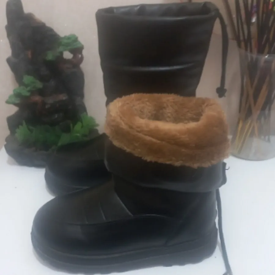 بوت داخل خز