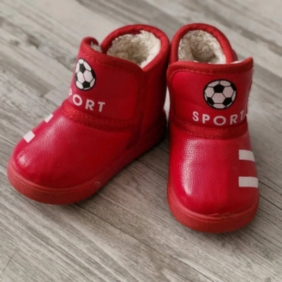 چکمه اسپورت