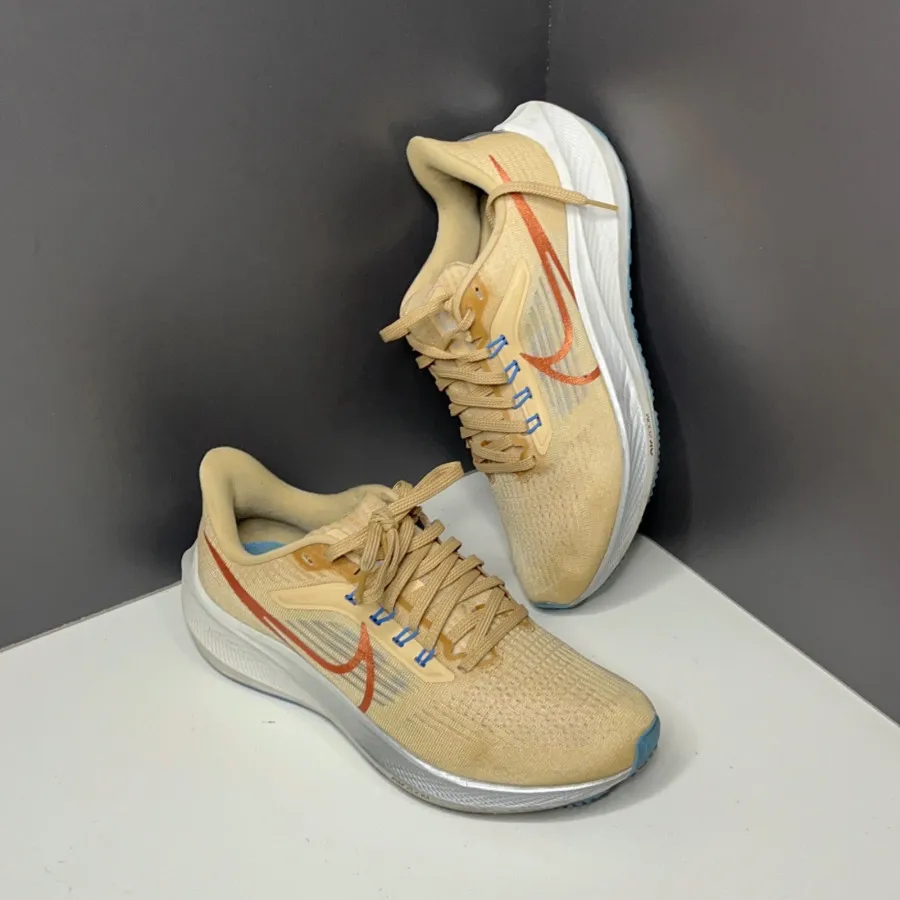 کتونی رانینگ نایکی سایز38