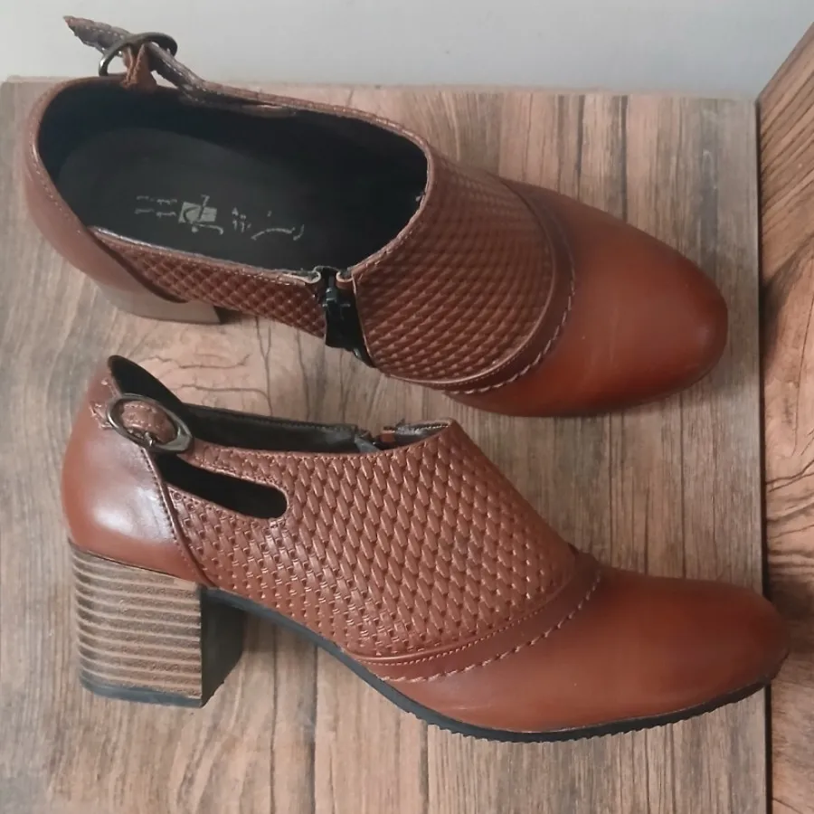 کفش چرم پایار