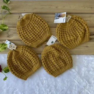 کلاه بافت زنانه برند I am