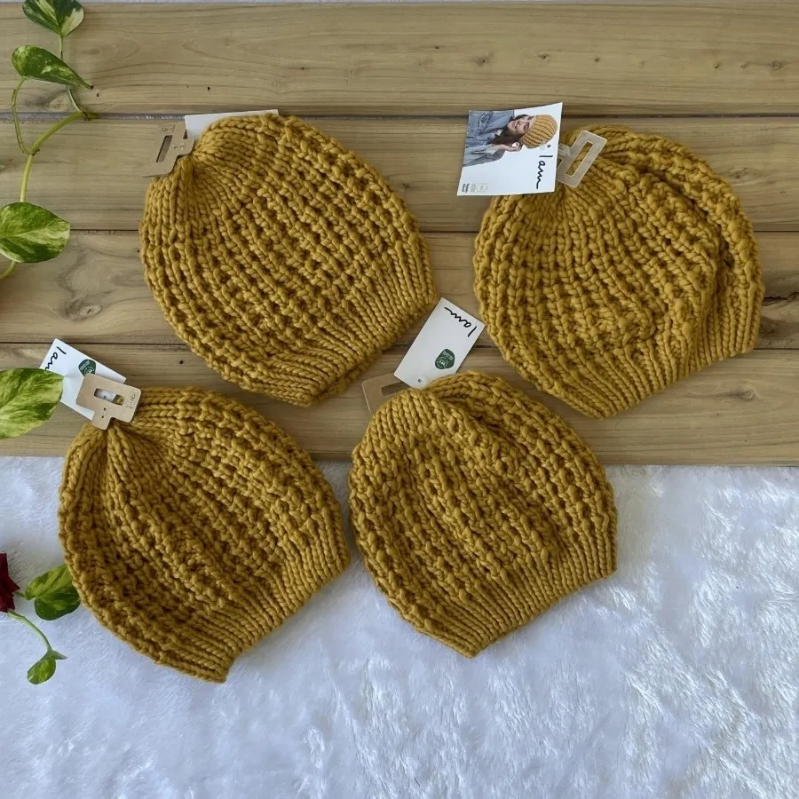 کلاه بافت زنانه برند I am