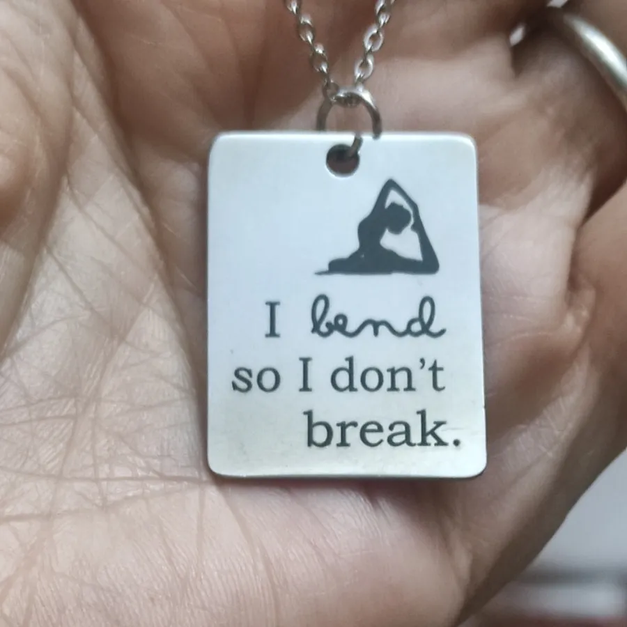 گردنبند استیل رنگ ثابت