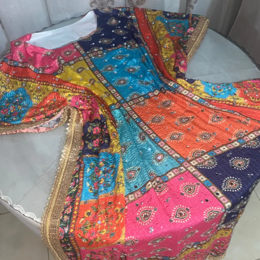 مانتو اینه کاری