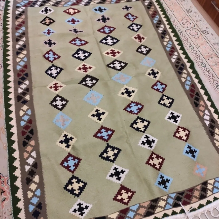 گلیم دست بافت