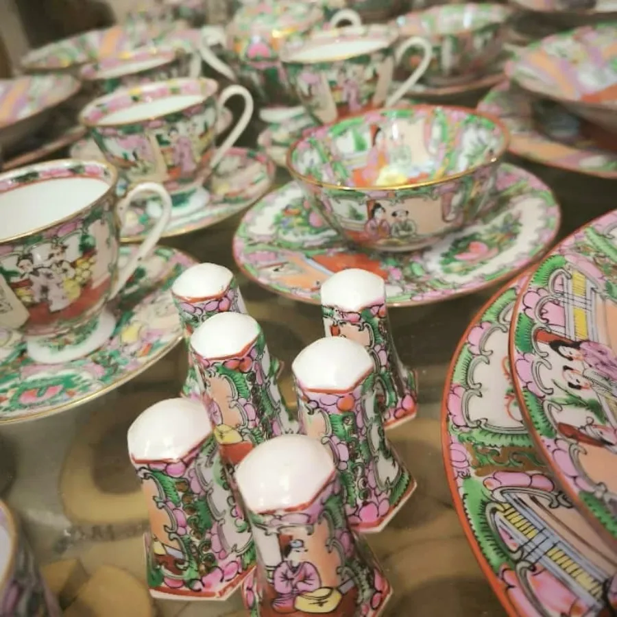 سرویس چینی گل مرغی