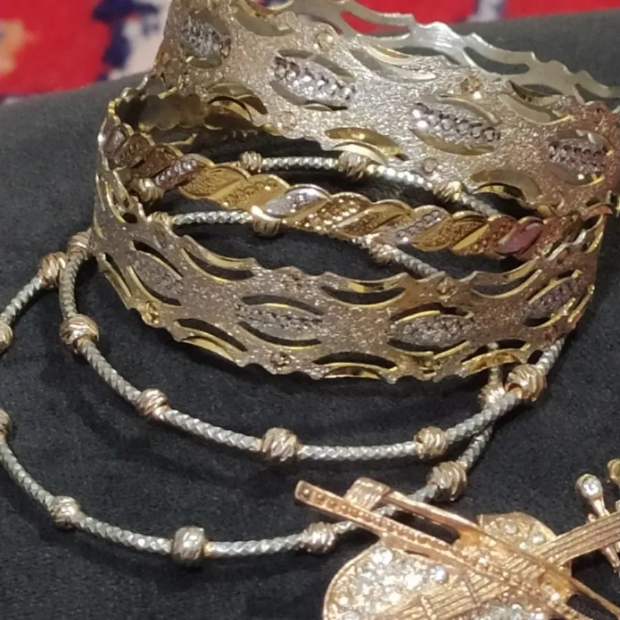 پنج عدد النگورنگ ثابت