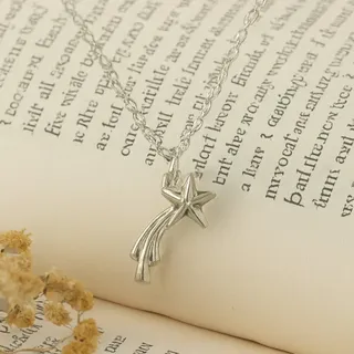 گردنبند ستاره دنباله دار