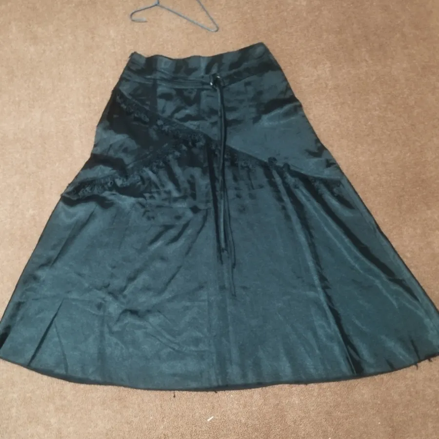 دامن مشکی مجلسی کلوش