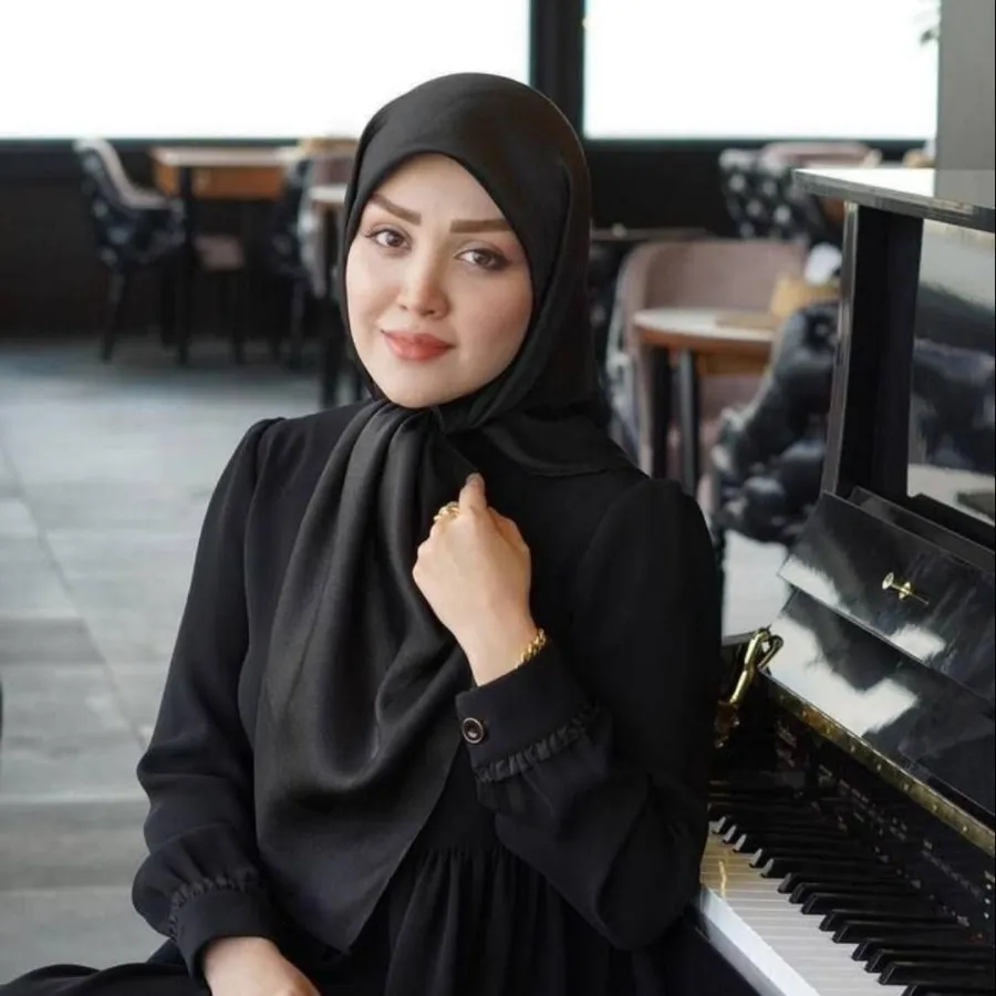 روسری ساتن مشکی و رنگی100