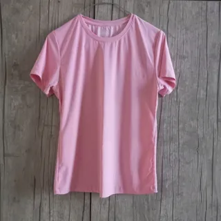 تیشرت صورتی