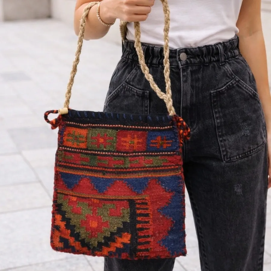 کیف دوشی گلیمی