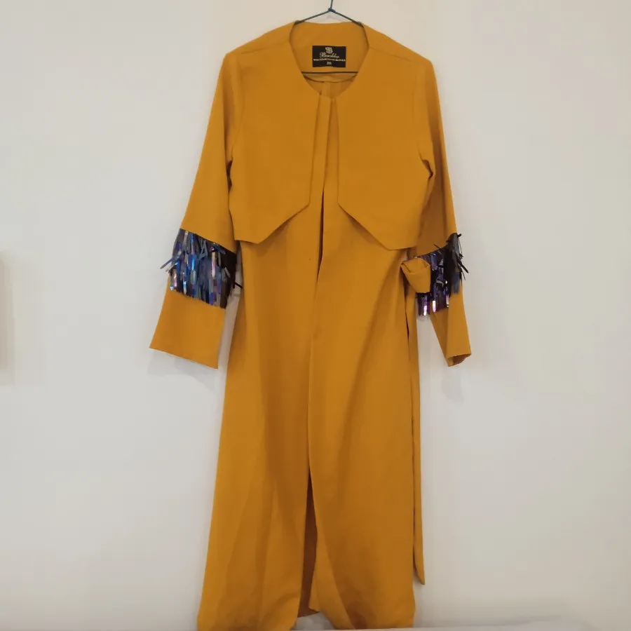 مانتو خردلی