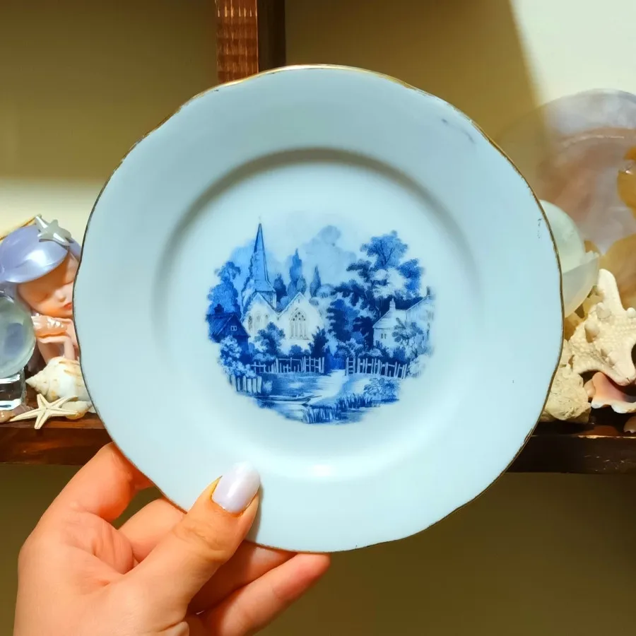 بشقاب چینی قدیمی