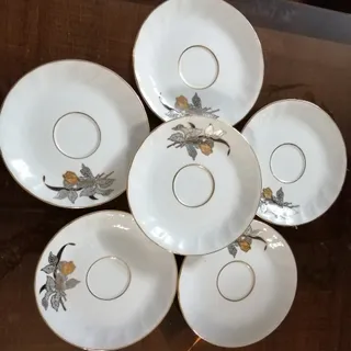 کیک خوری نعلبکی