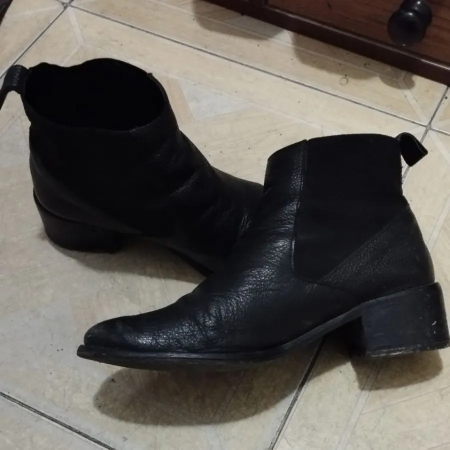 بوت چرم طبیعی مشکی