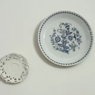 بشقاب دیوارکوب گل آبی