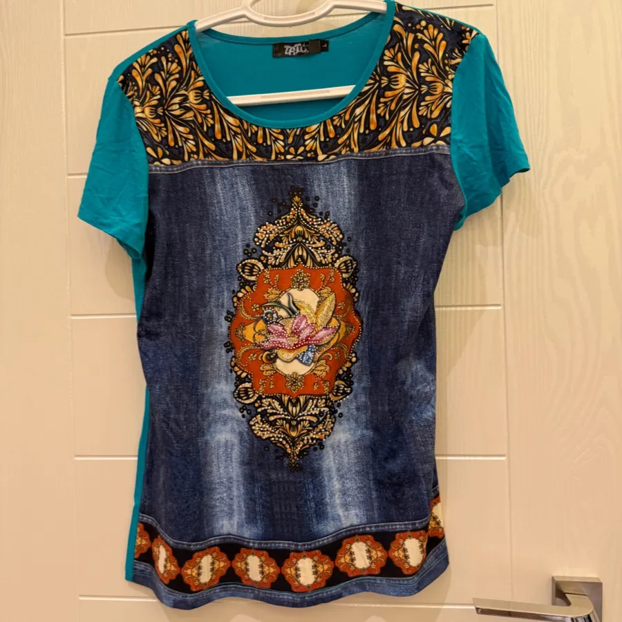 تیشرت زنانه