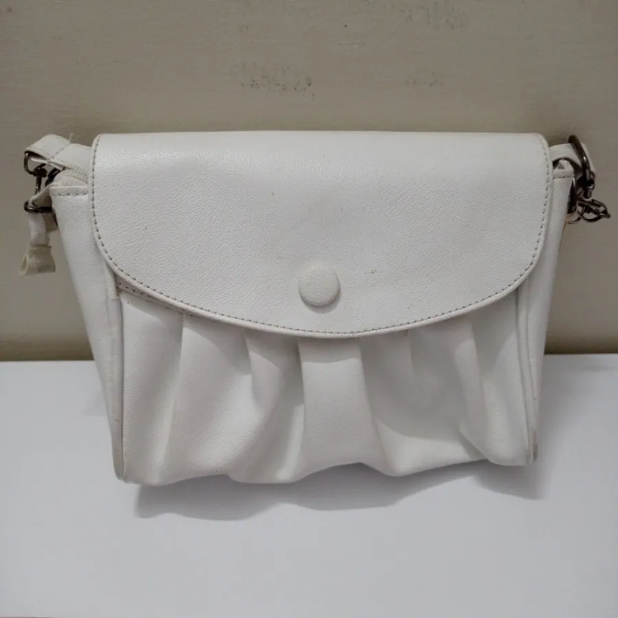 کیف سفید
