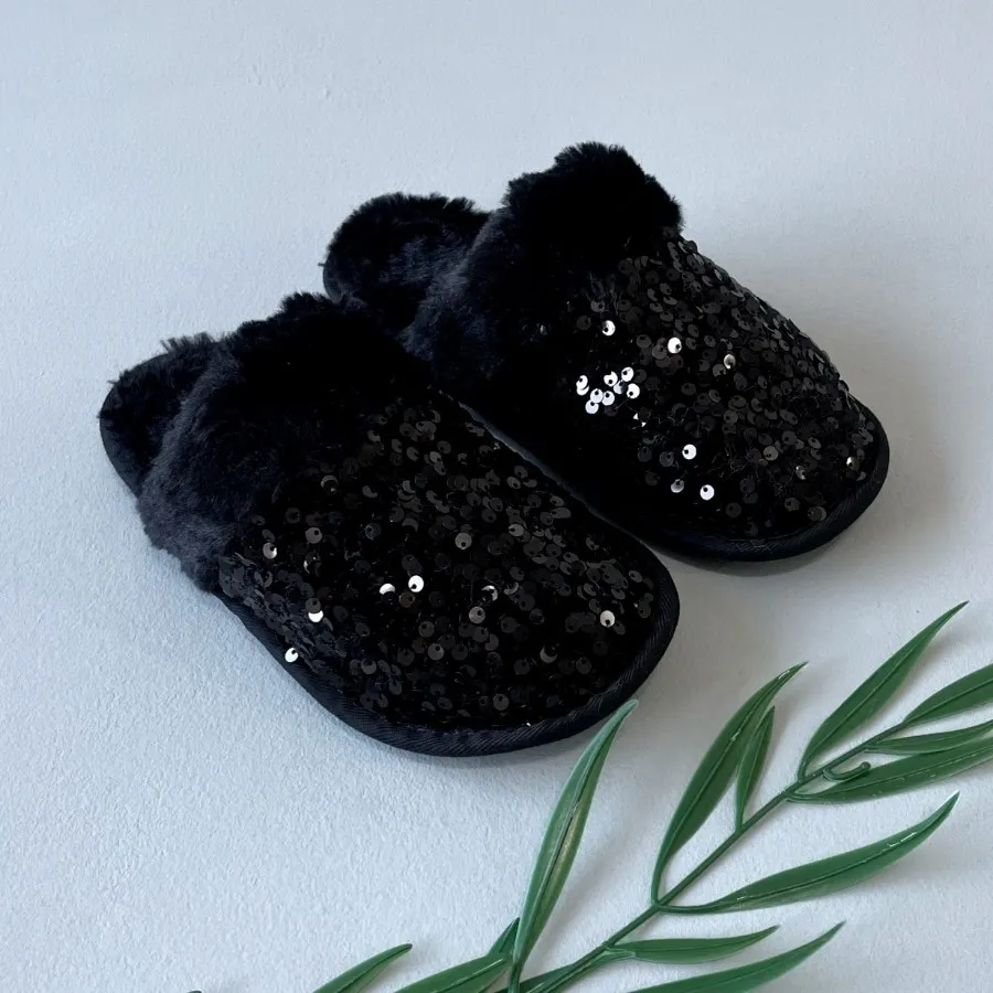 پاپوش خز زنانه برند I am