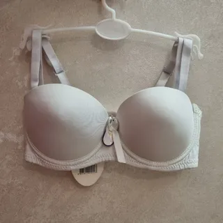 سوتین دکلته