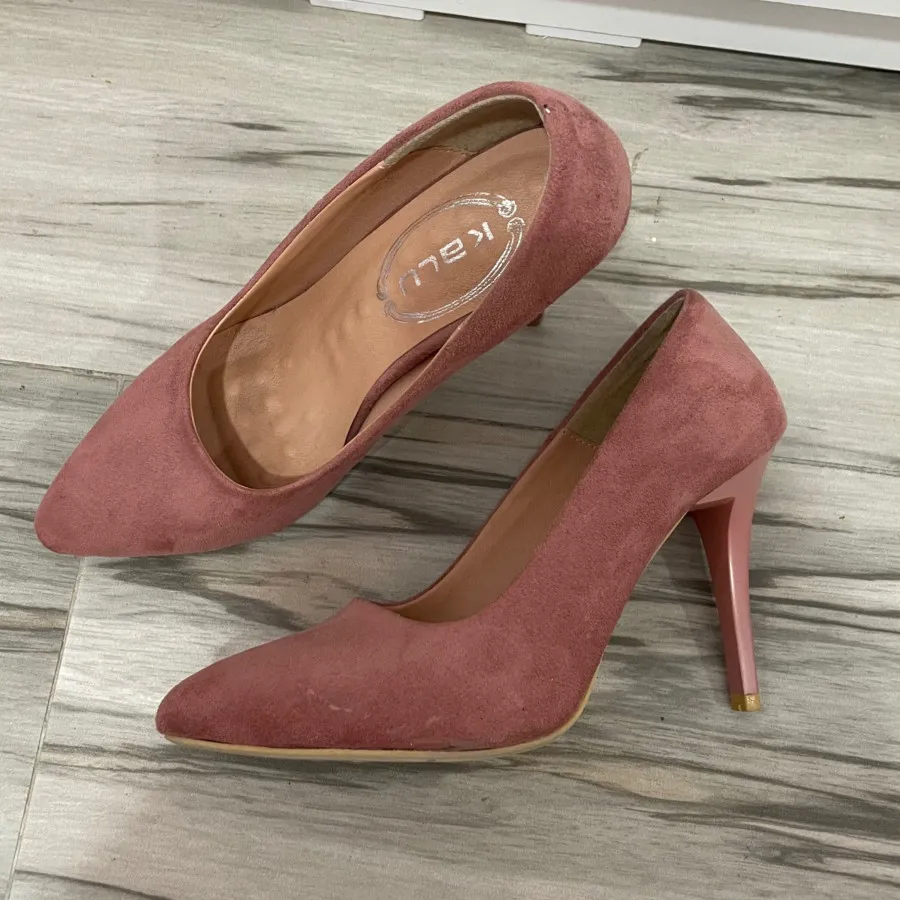 کفش پاشنه بلند