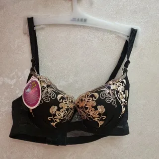 سوتین گلدوزی سایز 80