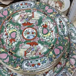 کیک خوری مرغی