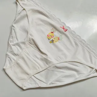 شورت نخی برند نایومی دبی