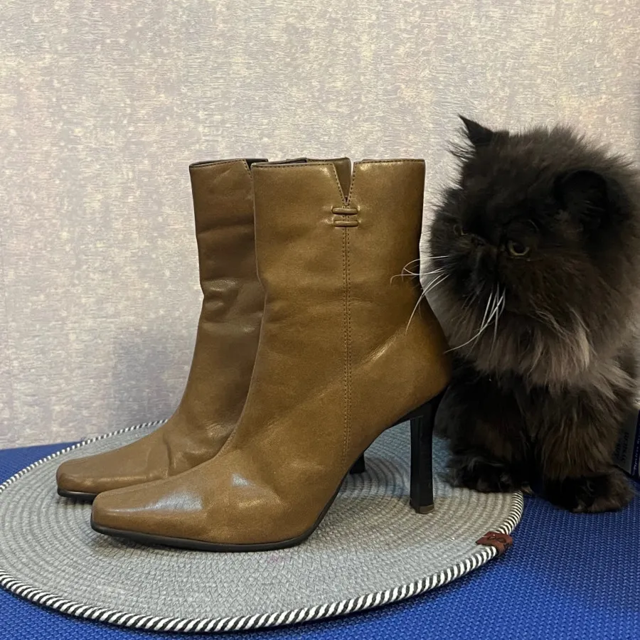 بوت ایتالیایی آنتیک