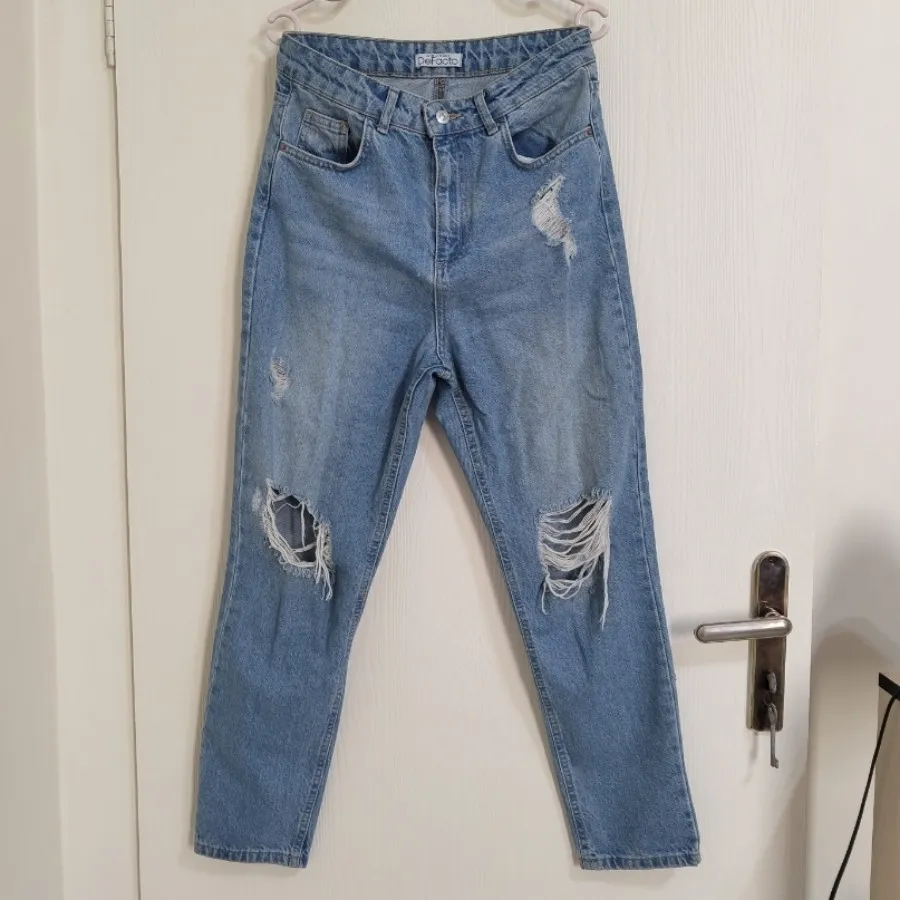 شلوار جین زاپدار