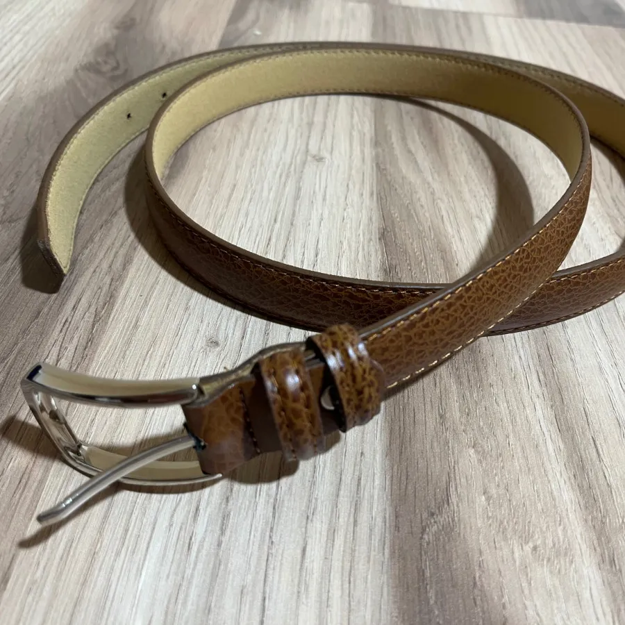 کمربند قهوه ای